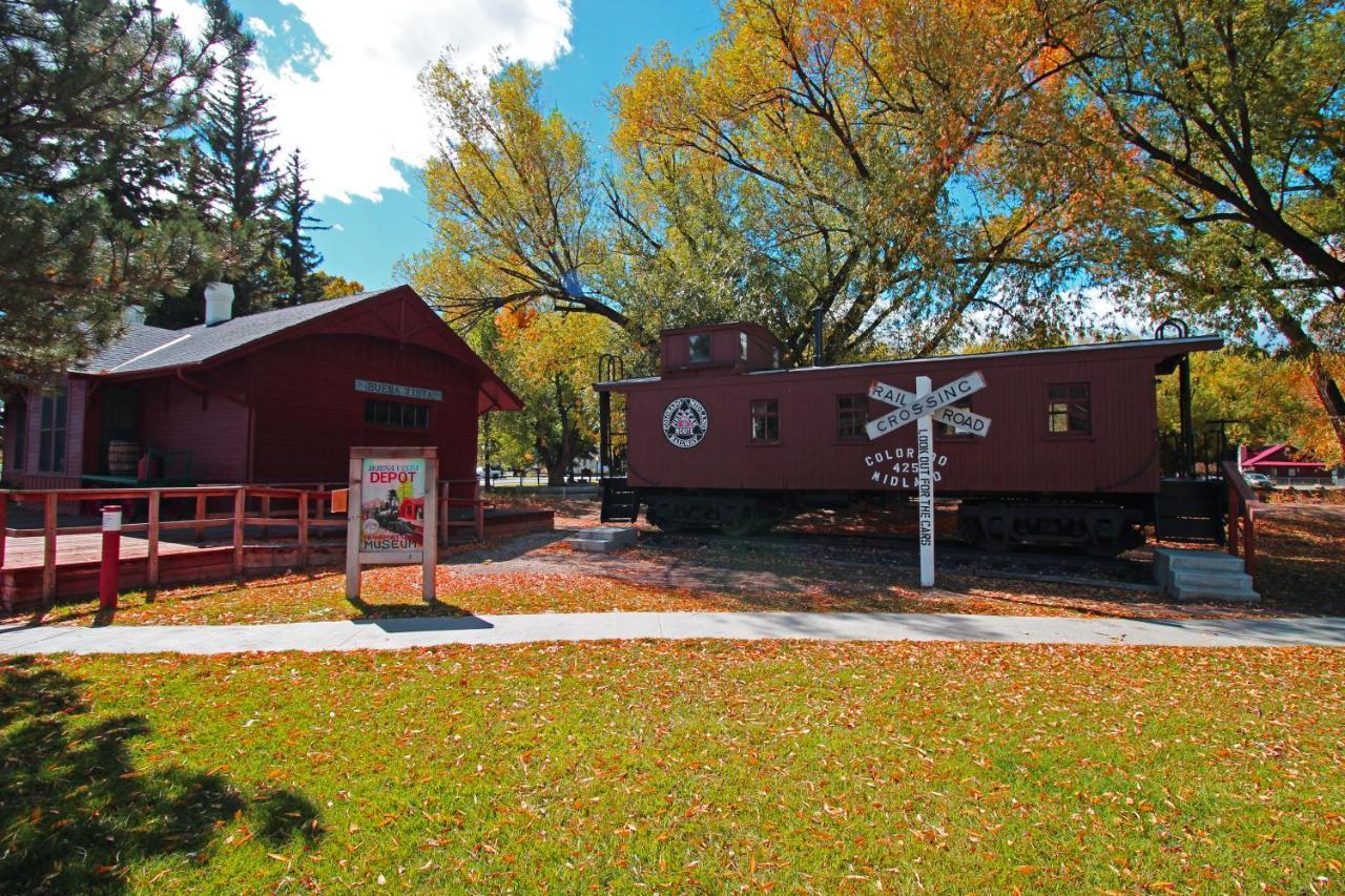 Topaz Lodge Буена Виста Екстериор снимка